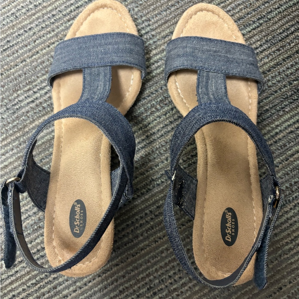 Dr Scholl’s size 8 super comfy sandals blue jean material stretchy straps